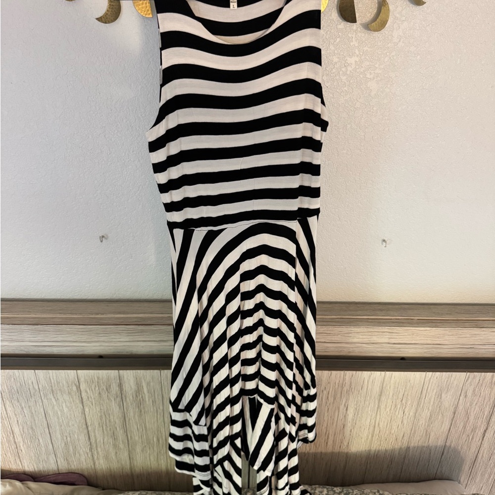 Monteau Black and White Asymmetrical Dress